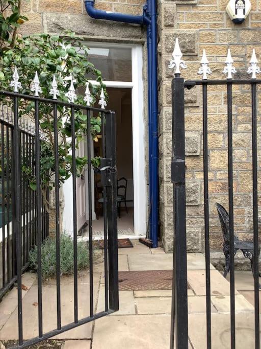 Lovely 1 Bed Flat In Victorian House 300m Seafront