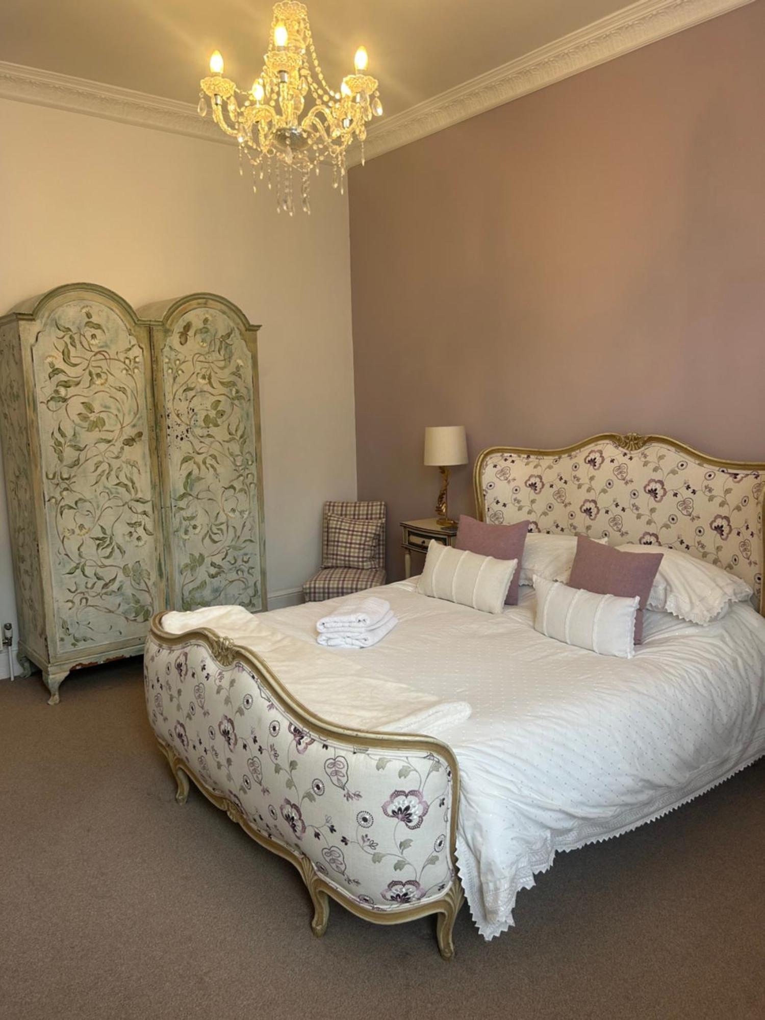 Lovely 1 Bed Flat In Victorian House 300m Seafront Apartment Penzance