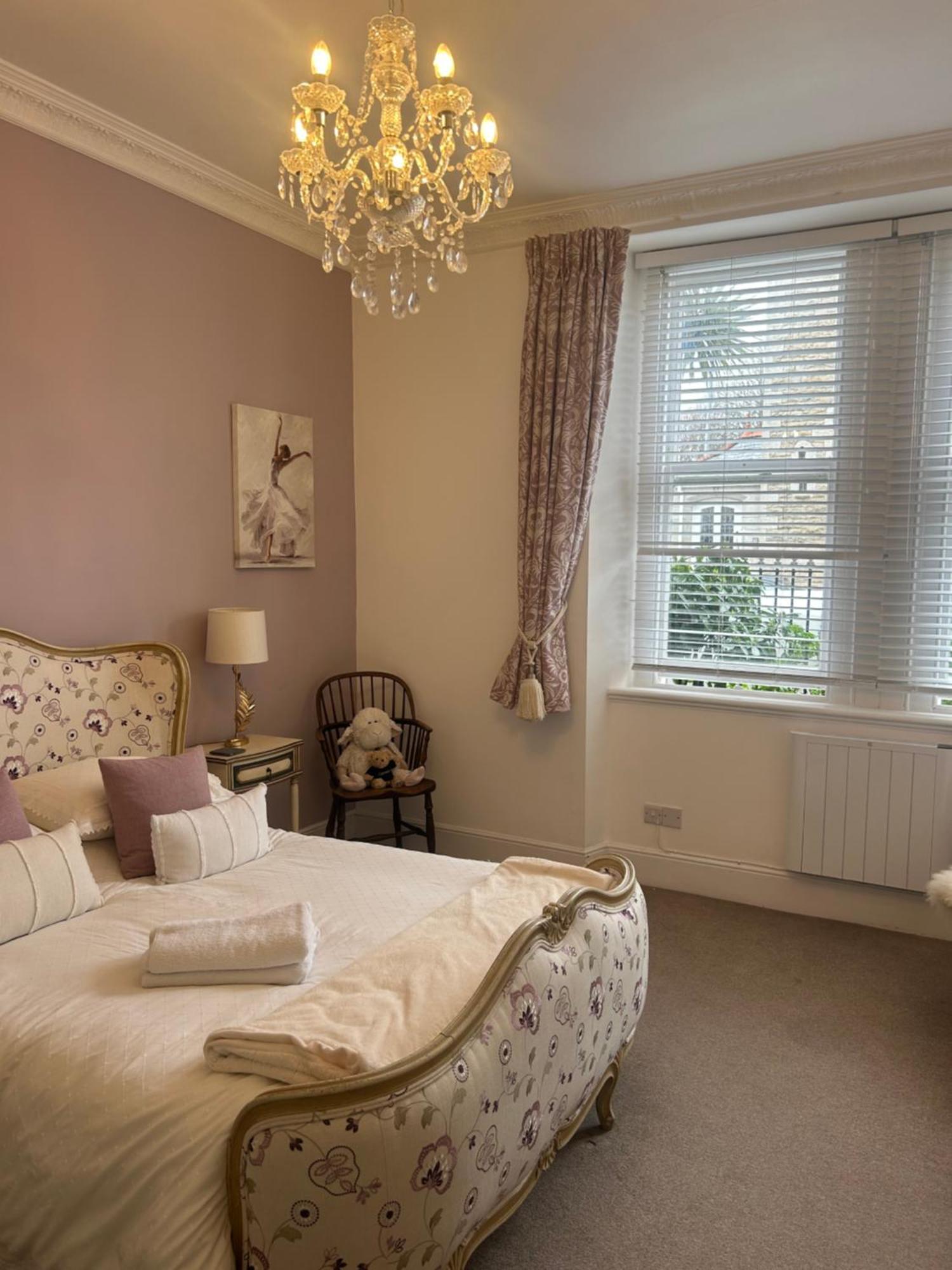Lovely 1 Bed Flat In Victorian House 300m Seafront Apartment